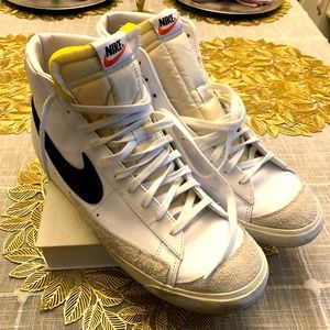 Nike Blazer Mid ‘77 Vintage - Men’s size 15